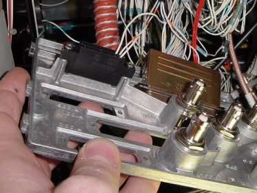 Screwing on Connectors
